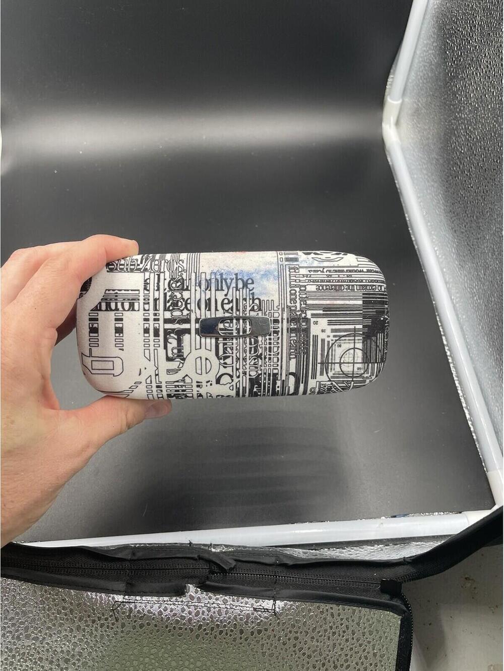 Oakley Square O Case Headline Graphic
